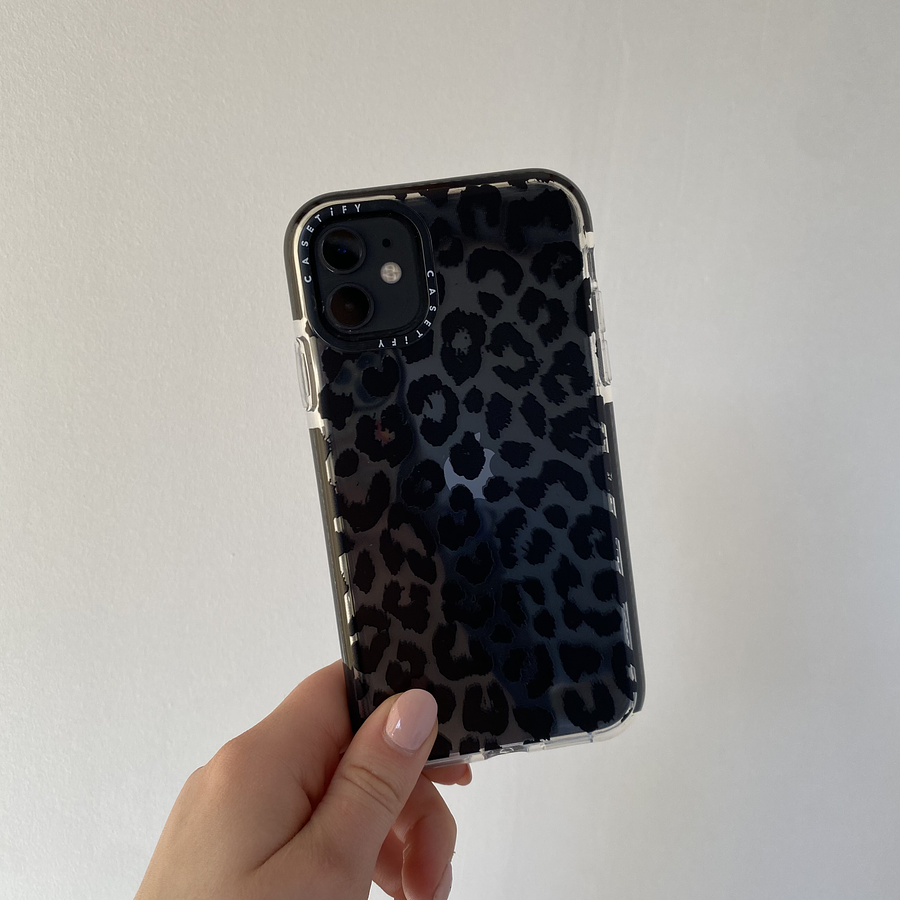 Carcasa iPhone 12 / 12pro - Leopardo Negro