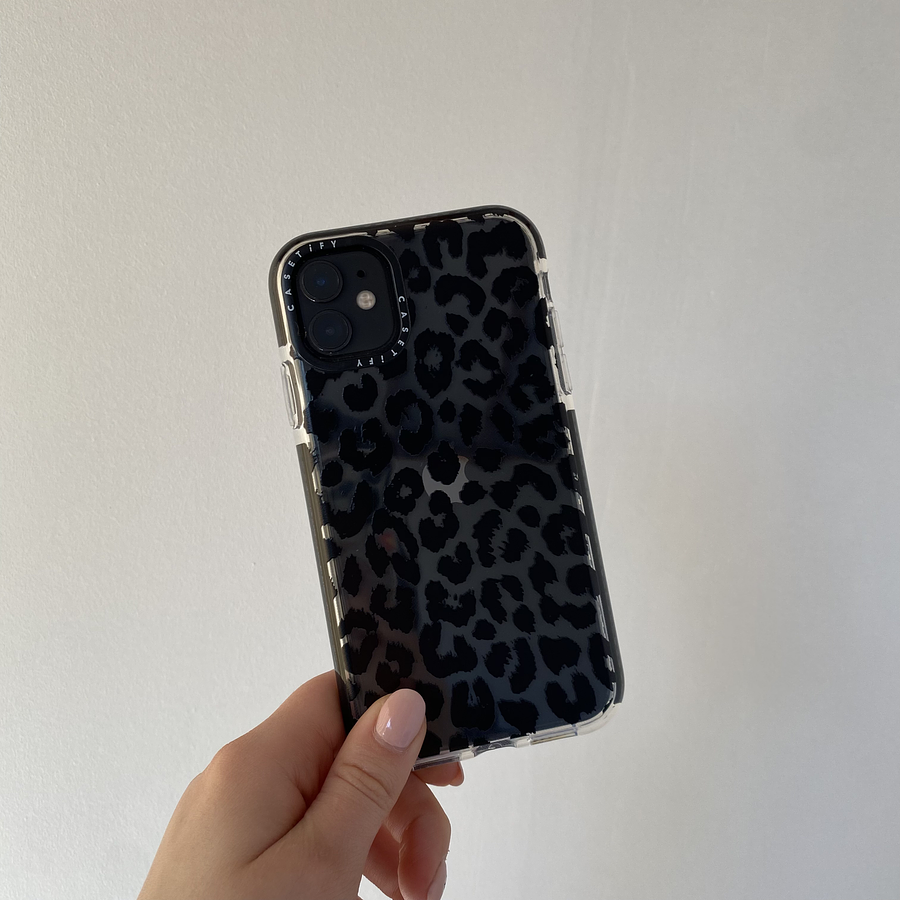 Carcasa iPhone 12 / 12pro - Leopardo Negro