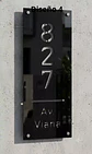 Placa Número Casa Acrílico Personalizada Premium | Diseño Moderno Chileno Vertical - Miniatura 4