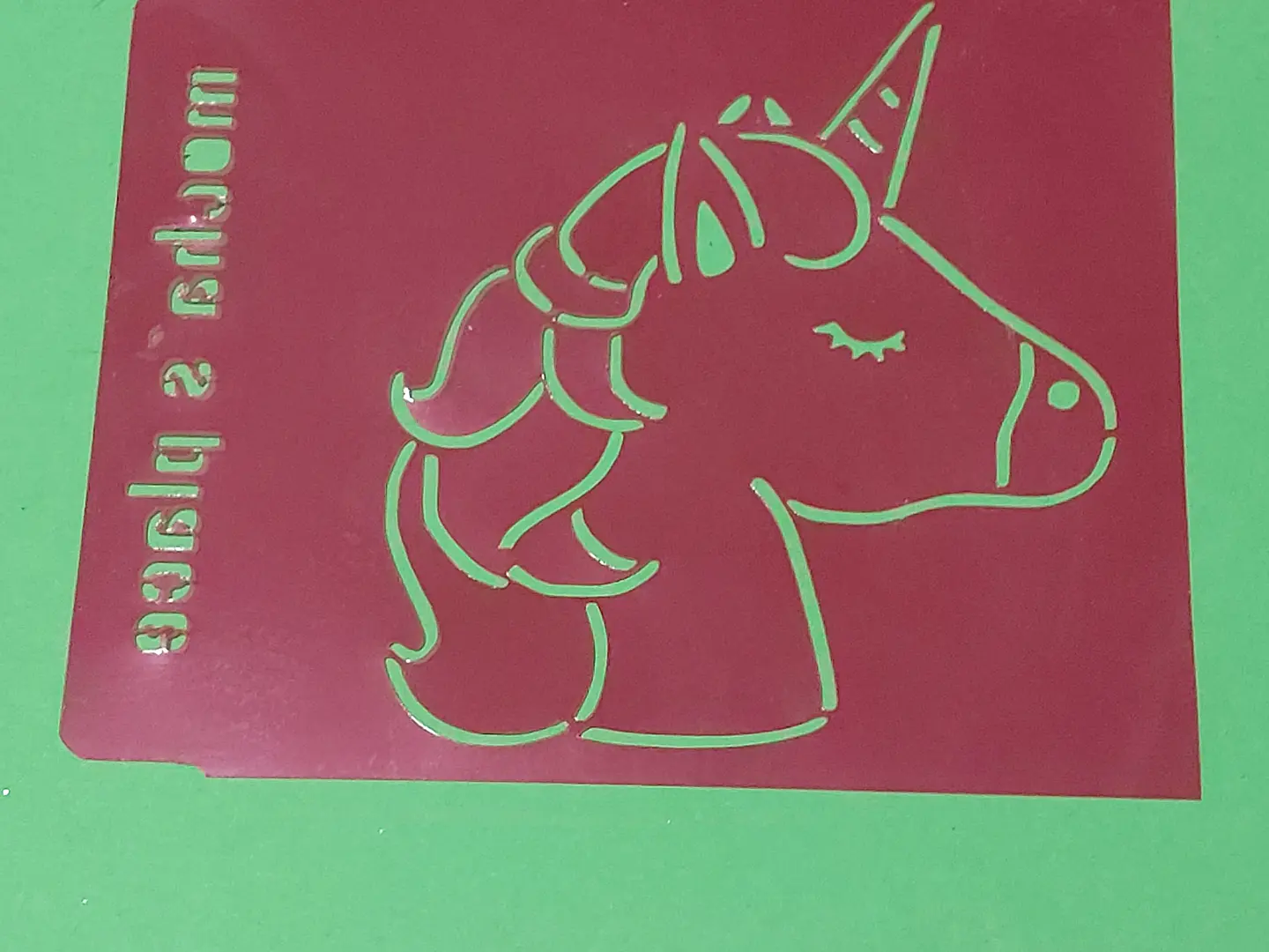 Stencil Unicornio 1