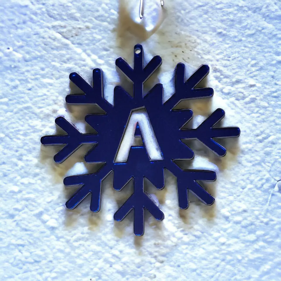 Copo navideño con letra  (acrílico) 3