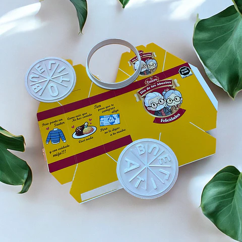 Cortador y sello para galleta Abuelito  o Abuelita 8 cms