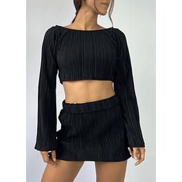 SET CROP TOP MANGA LARGA + FALDA TEXTURIZADO