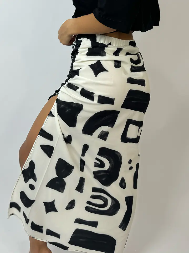FALDA LARGA PRINT NEGRO 2