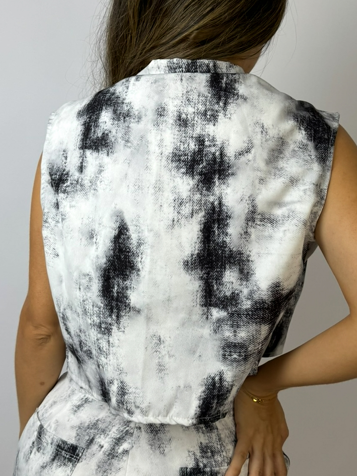 BAZAR CHALECO ESTAMPADO BLANCO TALLA M 2