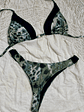 BAZAR BIKINI BRONCEADOR ANIMAL PRINT VERDE - Miniatura 2