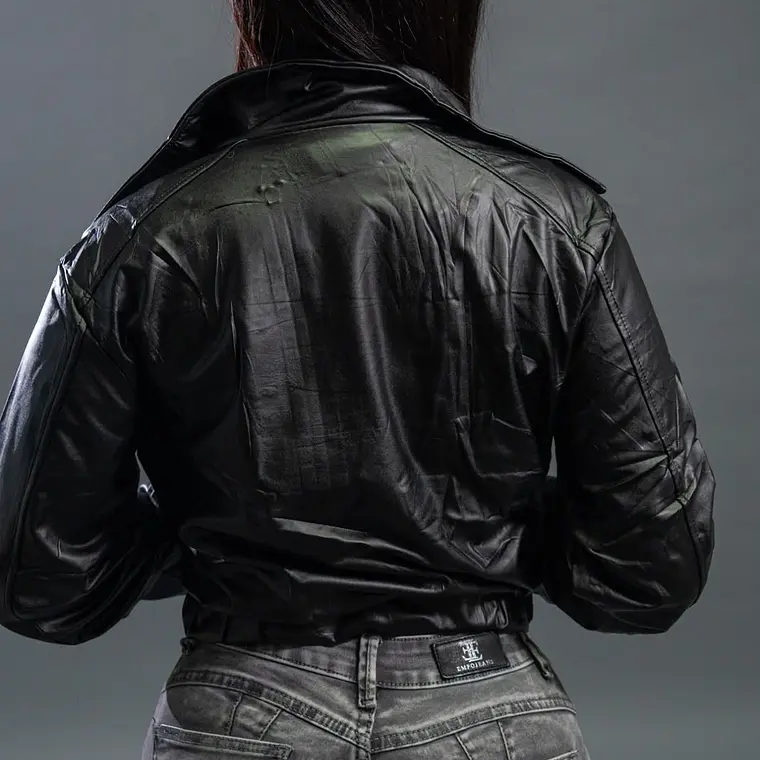 CHAQUETA ECOCUERO CON MICROPOLAR 3