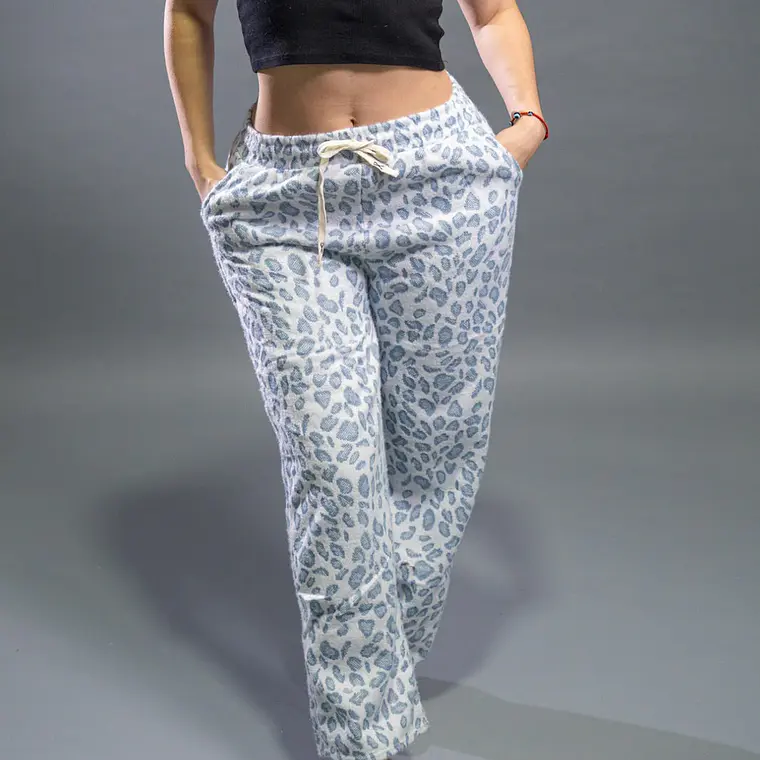 PANTALON ANIMAL PRINT INTERIOR CHIPORRO 1