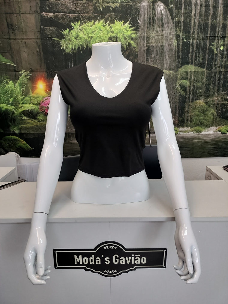 Top com almofadas no peito 3