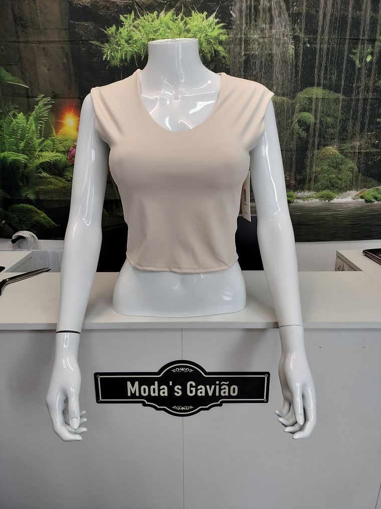 Top com almofadas no peito 1