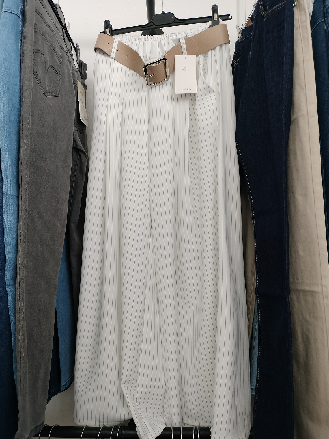 Calça Elegante Senhora 2