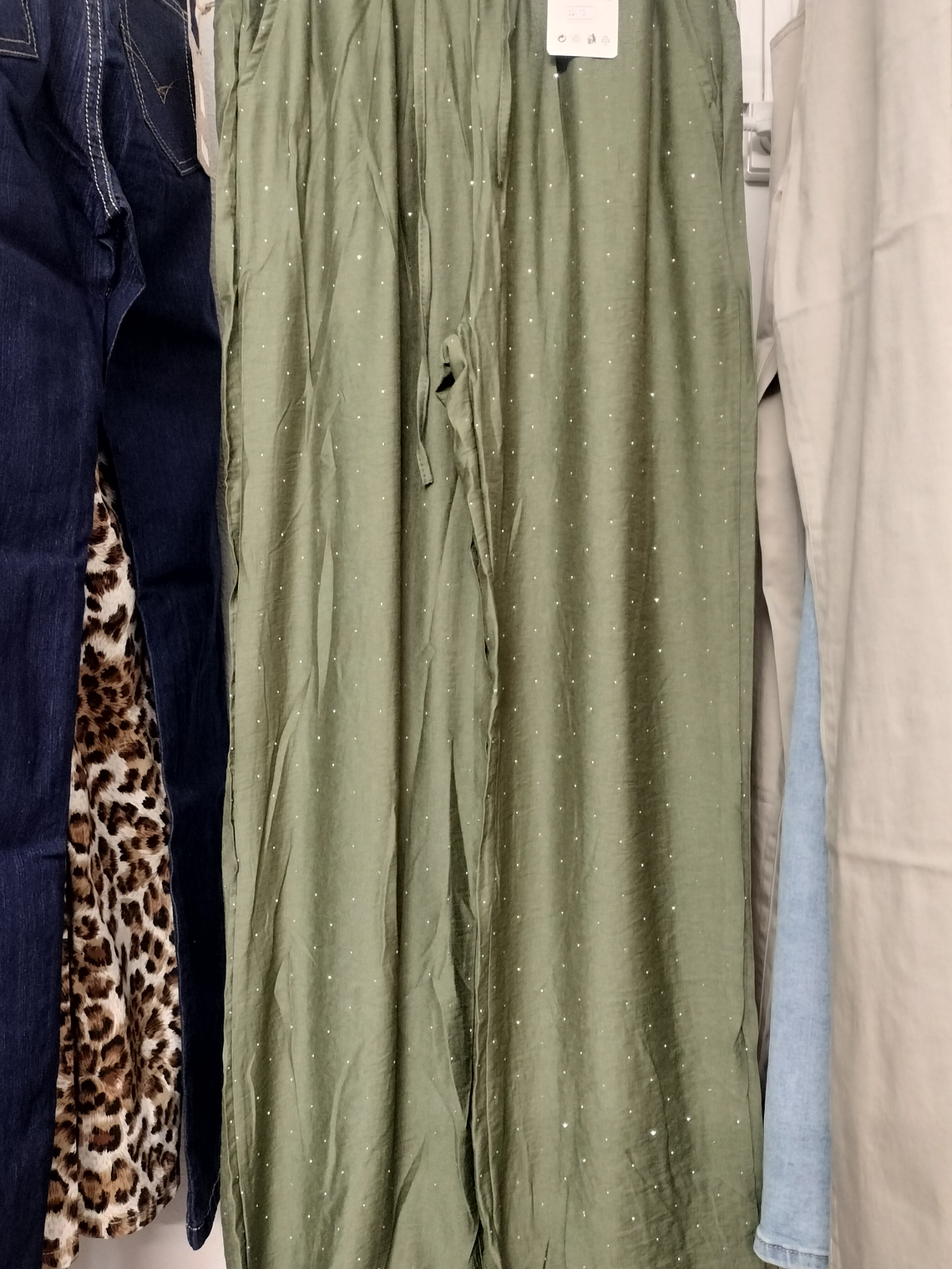 Calça Senhora C/ Brilhantes 3