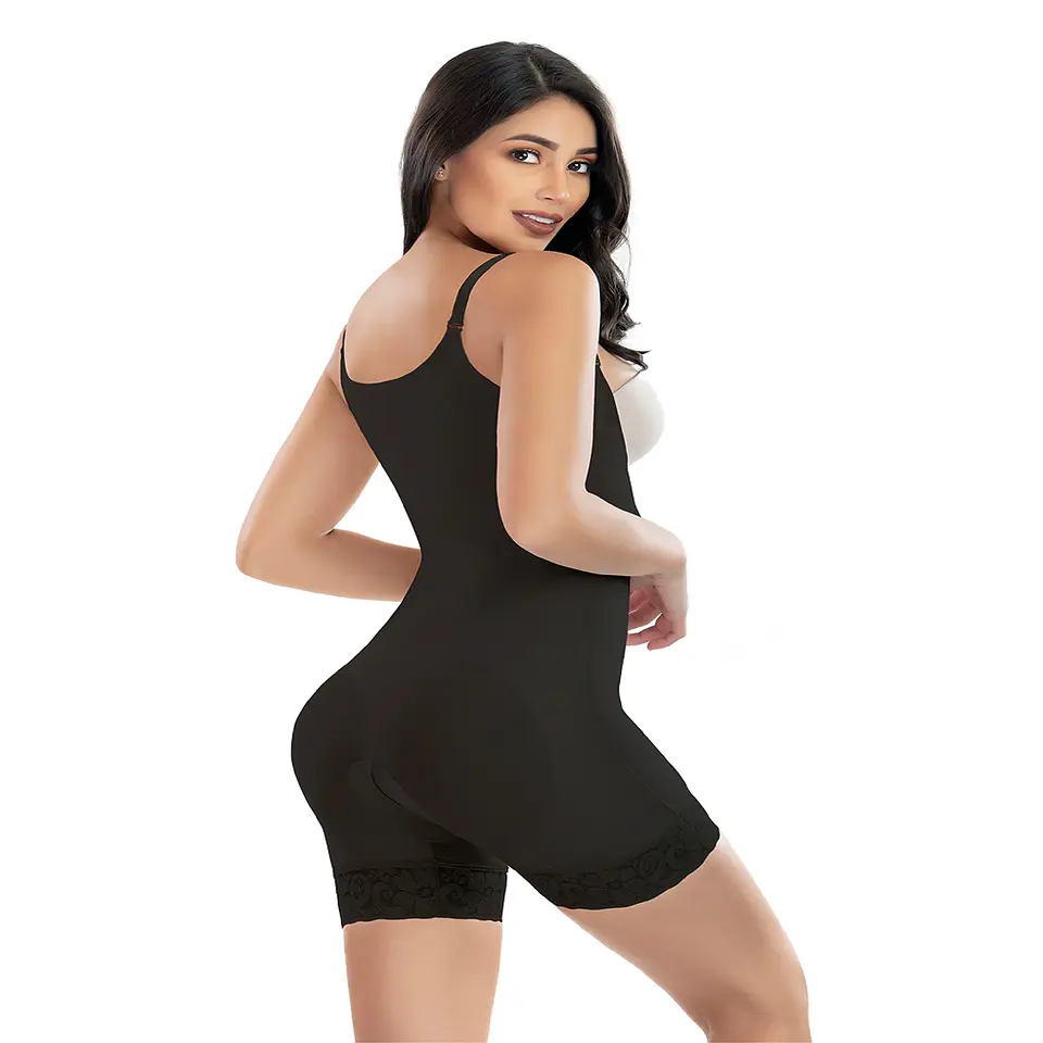  Body Tipo Bóxer con Encaje y Sin Costuras 4
