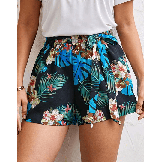 SHORT CON ESTAMPADO TROPICAL