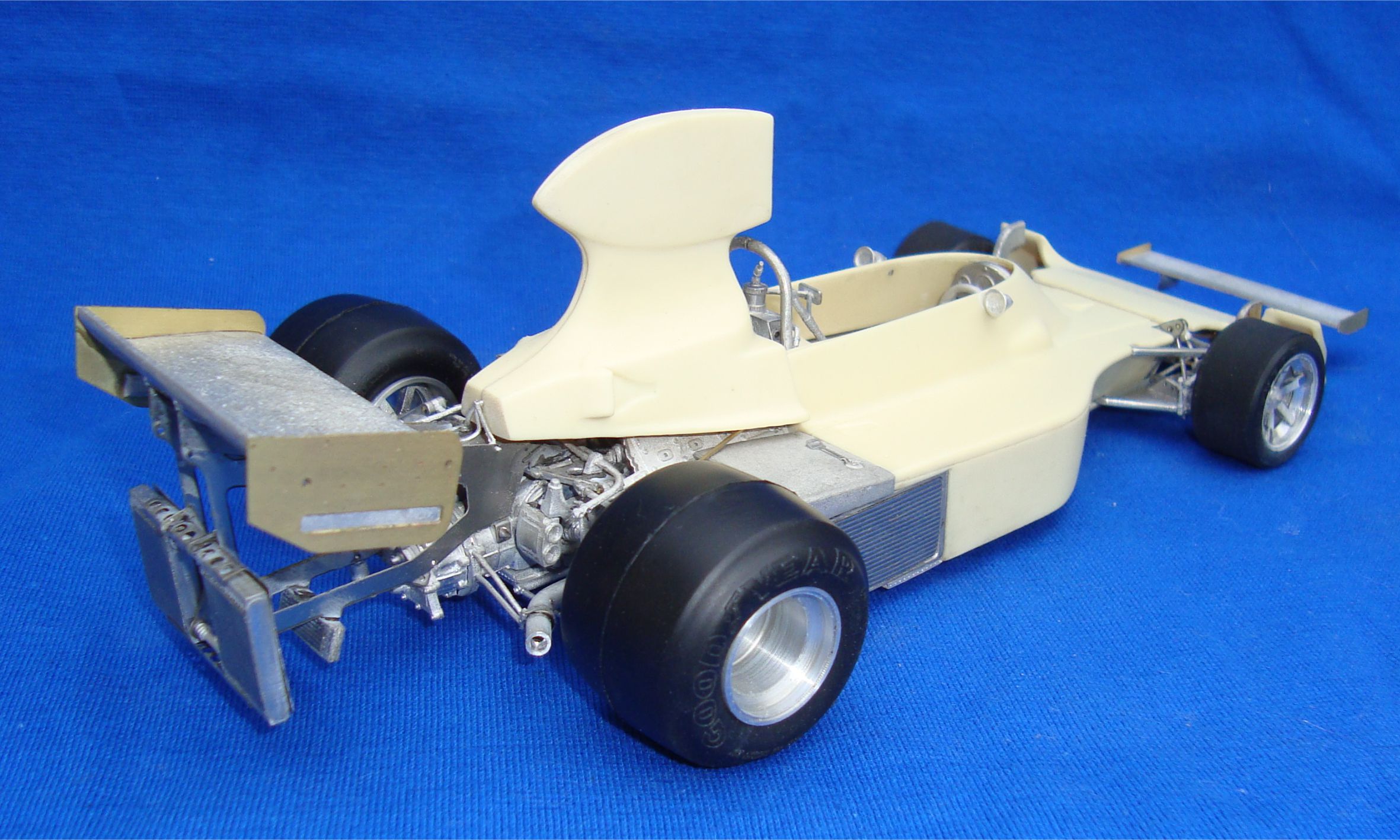1/20 F1 Resin kit - Hesketh 308B 1975 Holland GP WINNER 5
