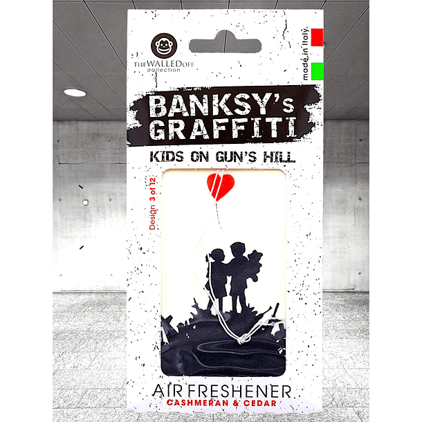 Ambientador para carro Banksy’s Graffiti, “Kids on Gun’s Hill” 4