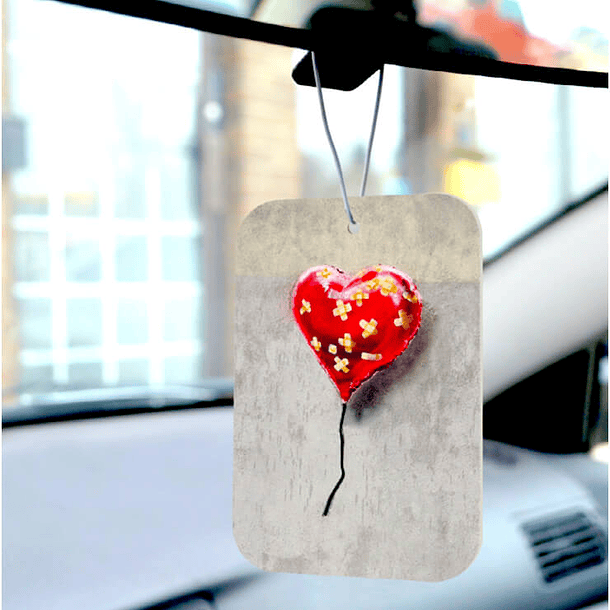 Ambientador para carro Banksy’s Graffiti, “Bandaged Heart” 3
