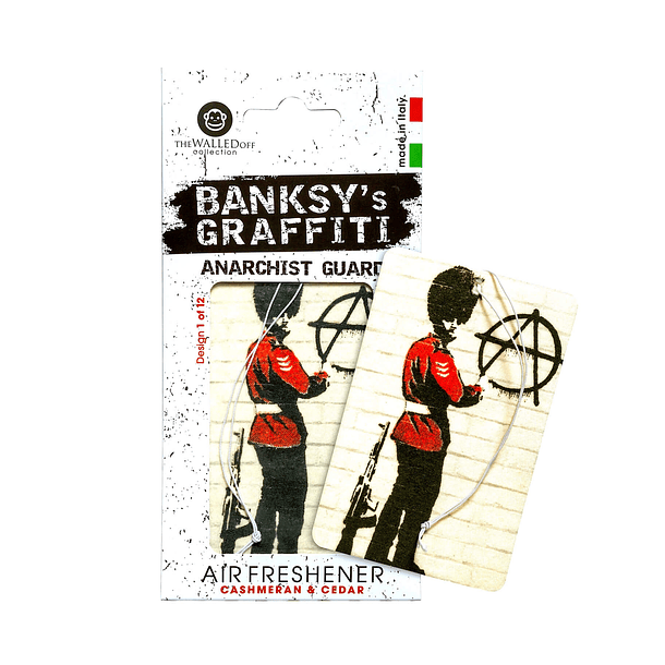 Ambientador para carro Banksy’s Graffiti, “Anarchist Guard” 1