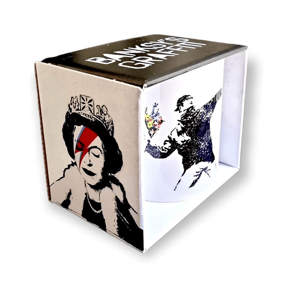 Caneca Banksy’s Graffiti “The Flower Thrower” 5