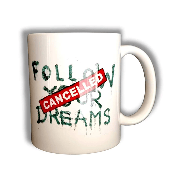 Caneca Banksy’s Graffiti “Follow Your Dreams” 2