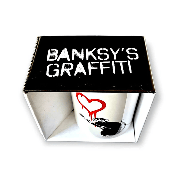 Caneca Banksy’s Graffiti “Love Rat” 4