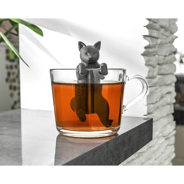 Infusor de chá divertido com forma de um gato a espreitar