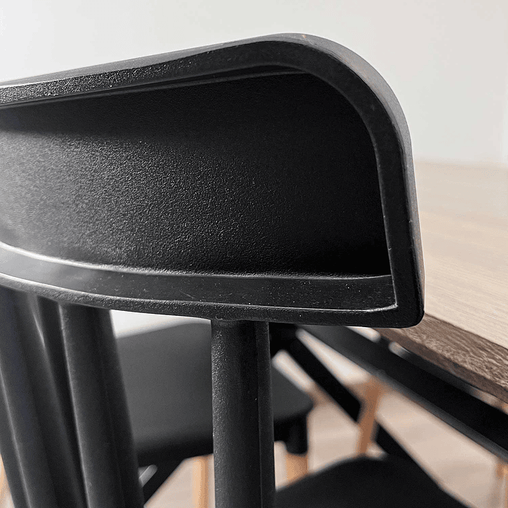 Juego de Comedor Vermontt 4 Sillas Windsor Negras 6