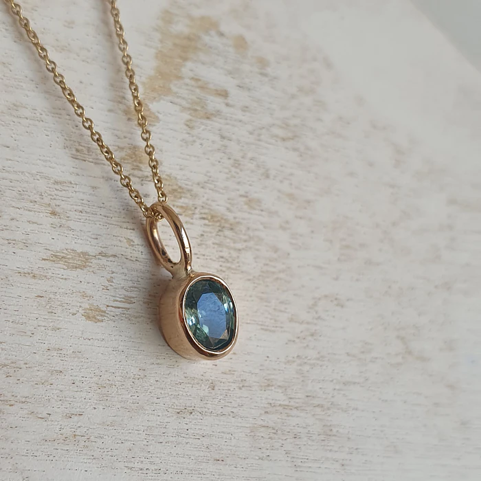 Zircon Celeste intenso 2