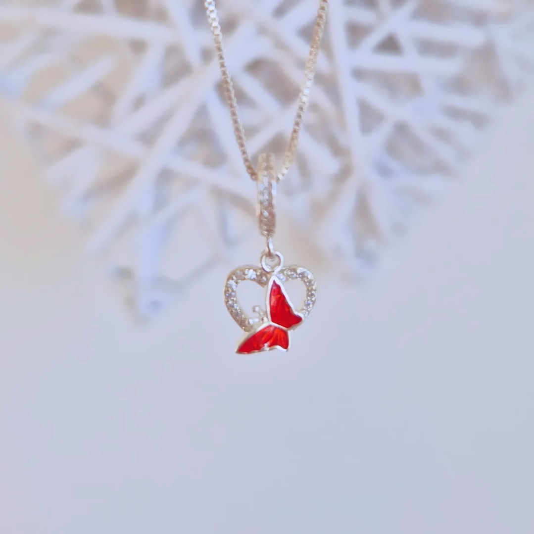 Collar mariposa roja 2