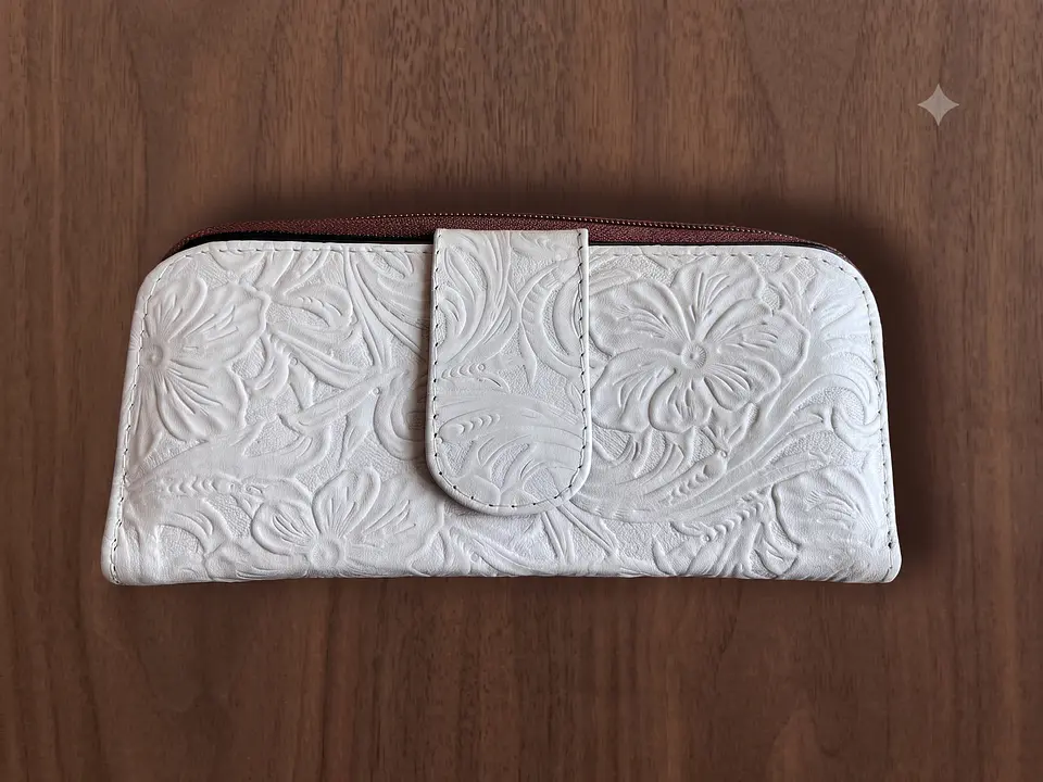 Cartera de piel para dama 1