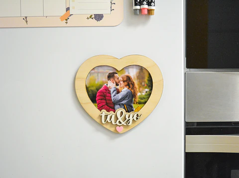Imán con foto en forma de corazón