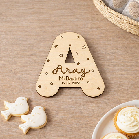 Inicial madera con imán