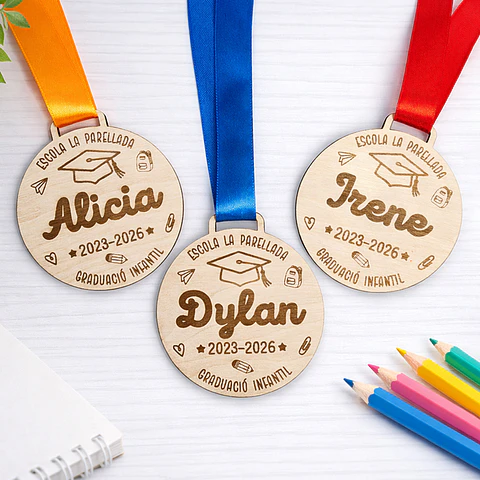 Medallas infantiles para graduaciones escolares grabadas