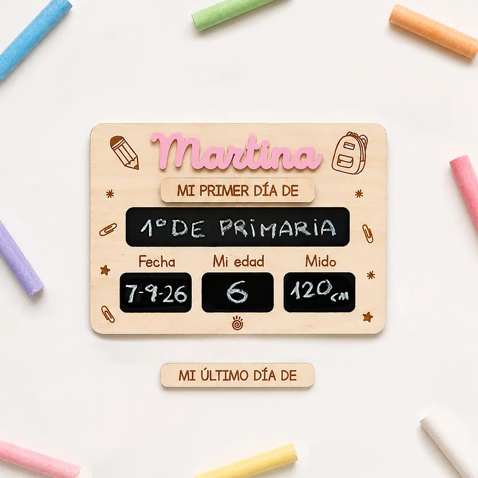 Pizarra mi primer día de cole - Nombre en metacrilato de color 1