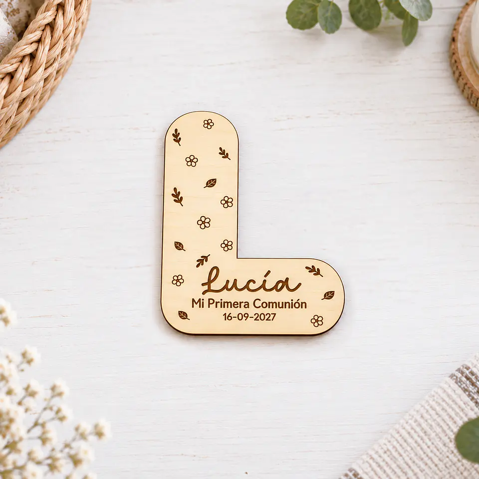 Inicial madera con imán 6