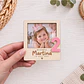 Imán polaroid de madera personalizada con número en metacrilato - Miniatura 2
