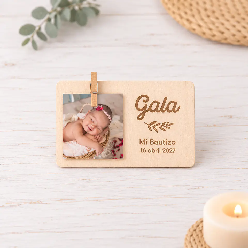 Mini portafotos de madera personalizado con imán y pinza 1
