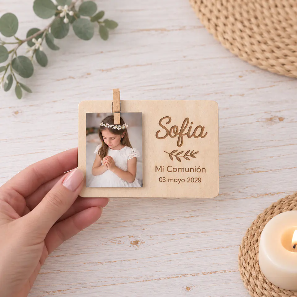 Mini portafotos de madera personalizado con imán y pinza 3