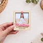 Imán Polaroid de madera personalizado con nombre en metacrilato - Miniatura 2