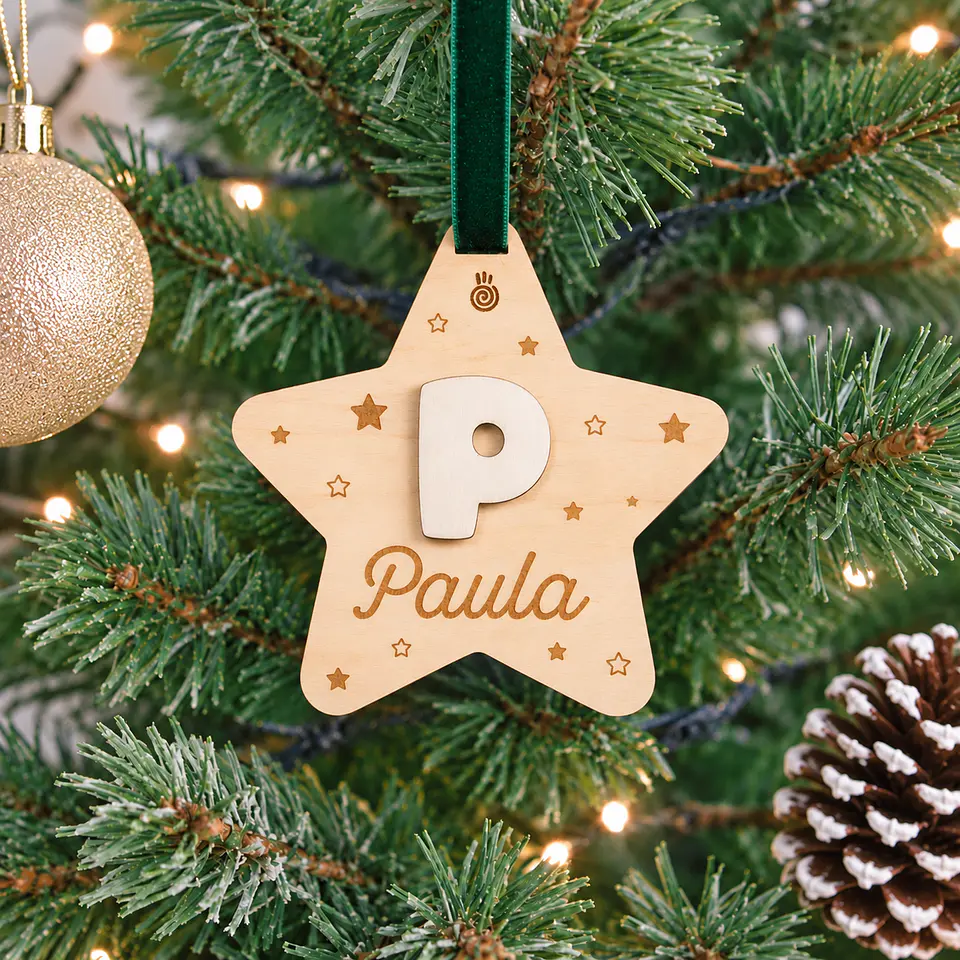 Adorno de Navidad en forma de estrella con inicial 1