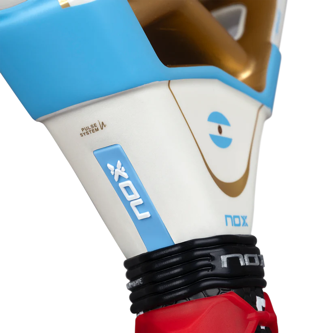 Pala Padel Nox AT10 Luxury Genius 18K Alum Buenos Aires Exclusive Edition 2026 + Overgrip + Protector + Llavero 10