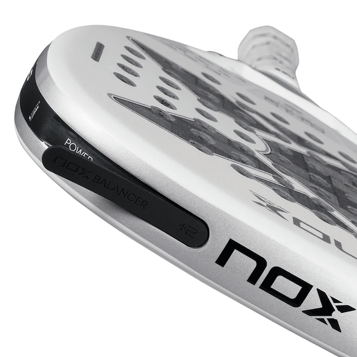 Pala de Padel Nox AT10 Genius Attack 12K Alum XTREM 2026 15