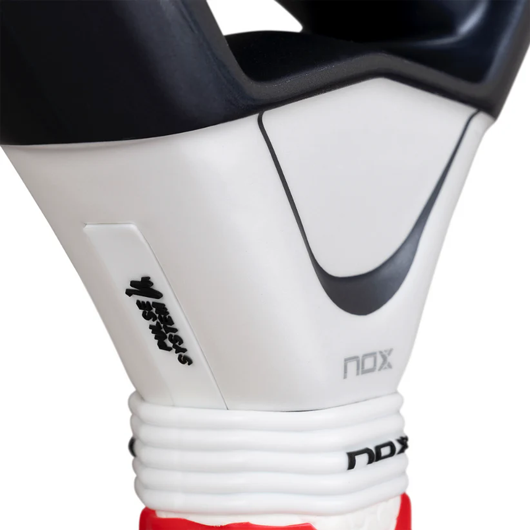 Pala de Padel Nox AT10 Genius 12K Alum XTREM Lite 2026 3