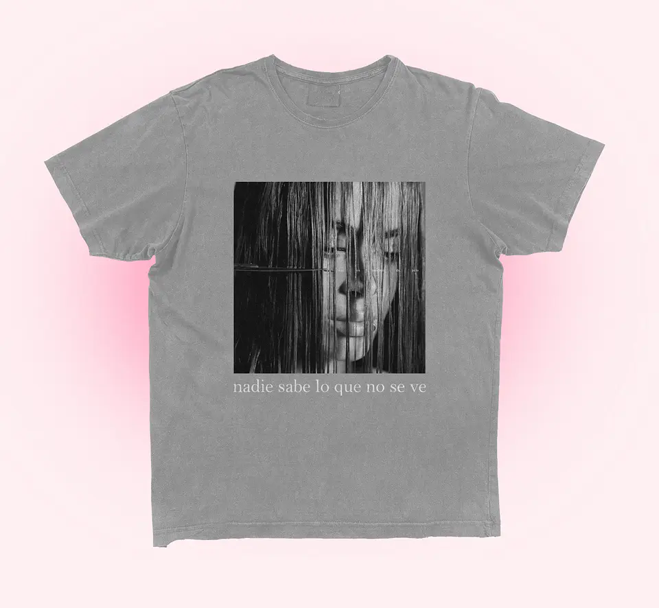 Polera Tini 'nadie sabe lo que no se ve'  2