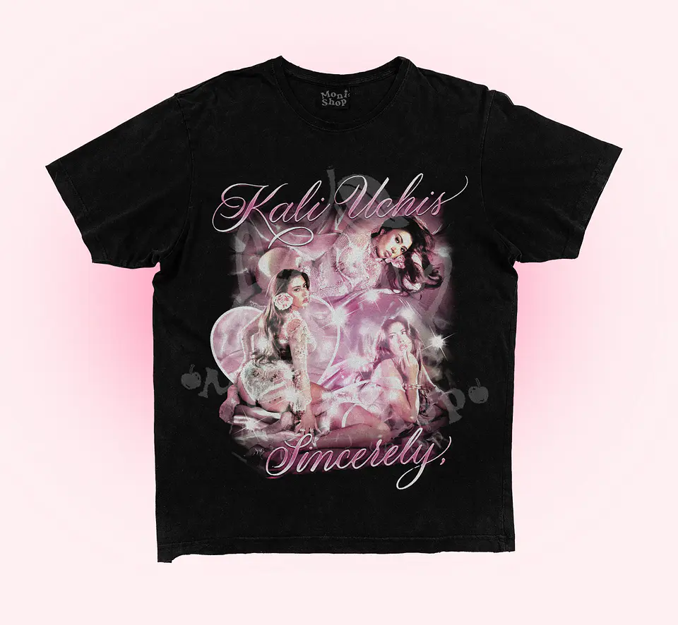 Polera Kali Uchis 'Sincerely,'  1