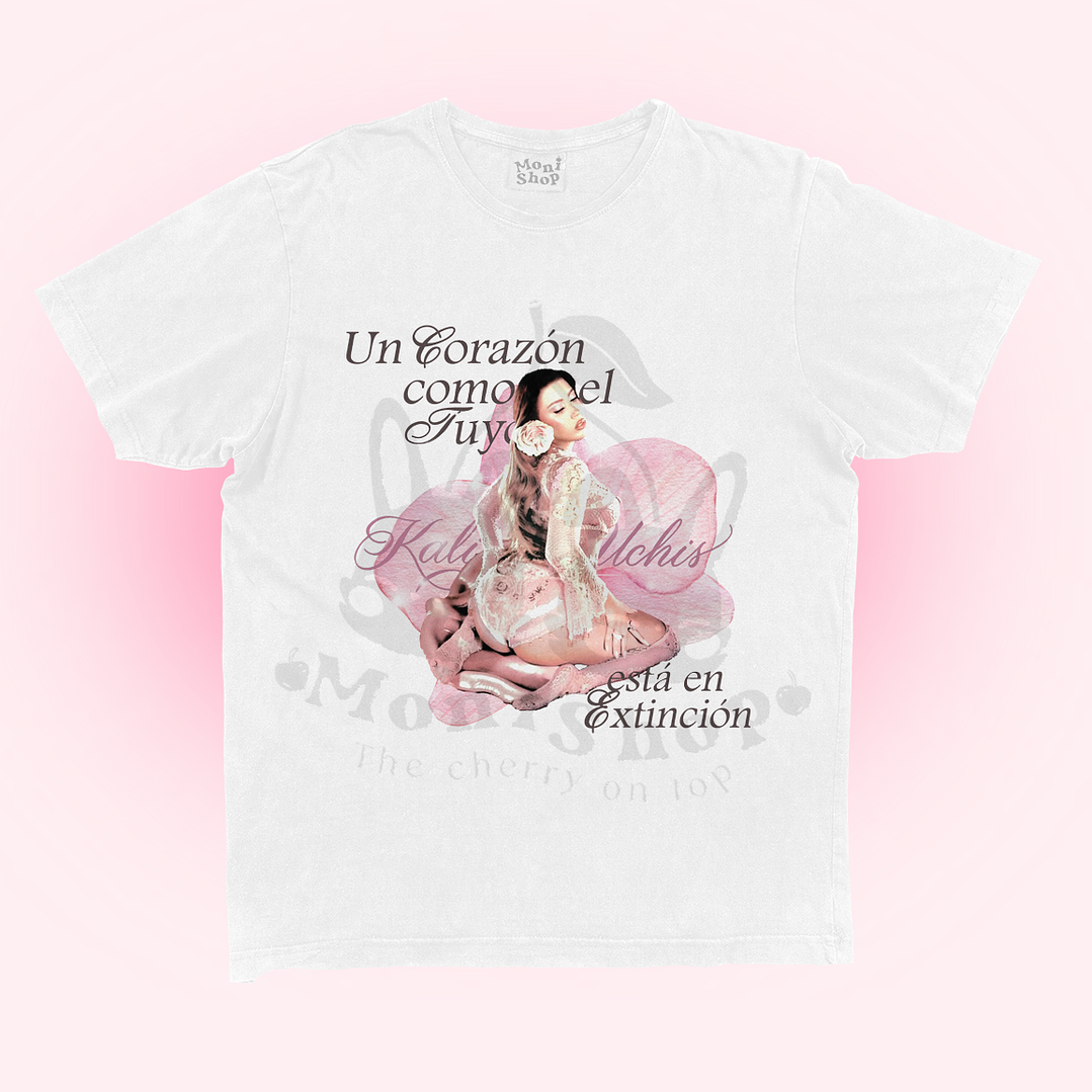 Polera Kali Uchis 'Igual que un ángel'  1