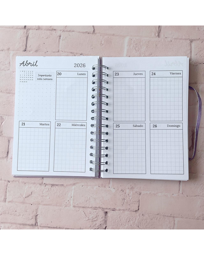 Planner Minimalista 2026 portada Escarabajos Flores