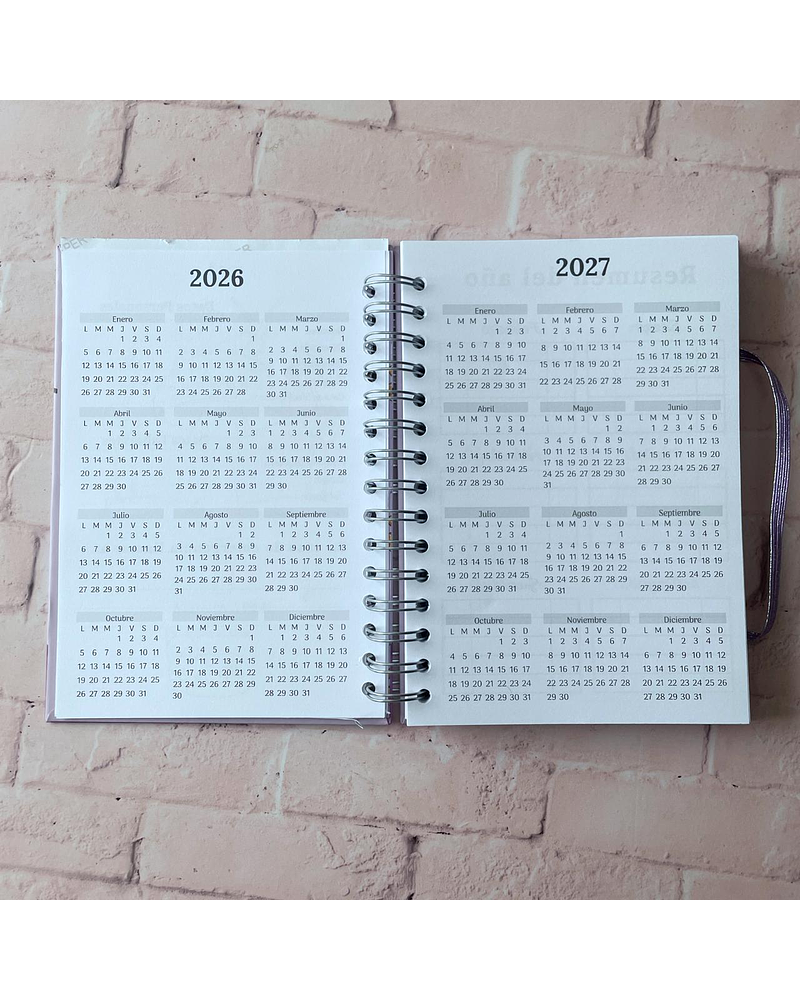 Planner Minimalista 2026 portada Escarabajos Flores