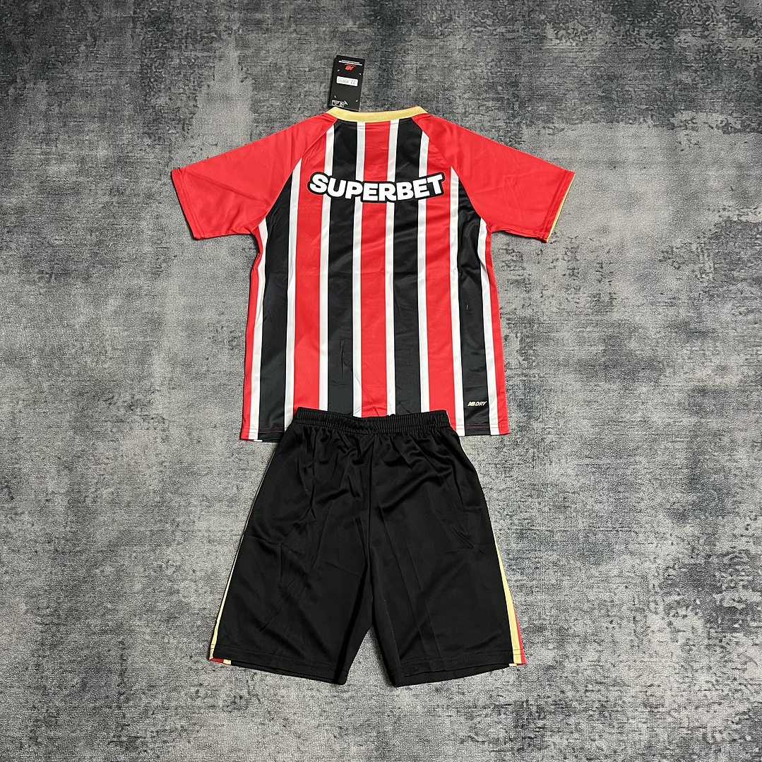 CONJUNTO INFANTIL SÃO PAULO - 2025/2026 - alternativa 2