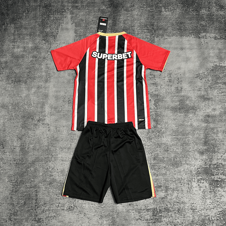 CONJUNTO INFANTIL SÃO PAULO - 2025/2026 - alternativa 2